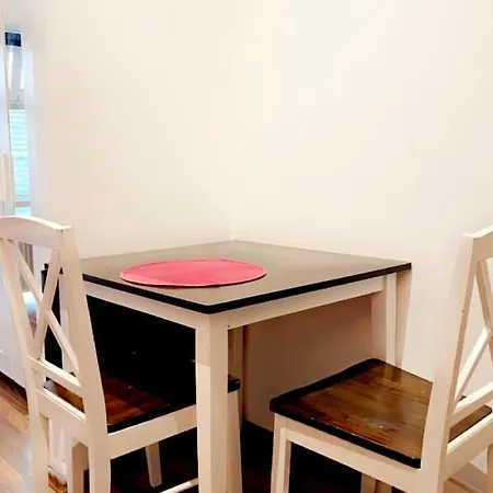 City Apartment Διαμέρισμα *